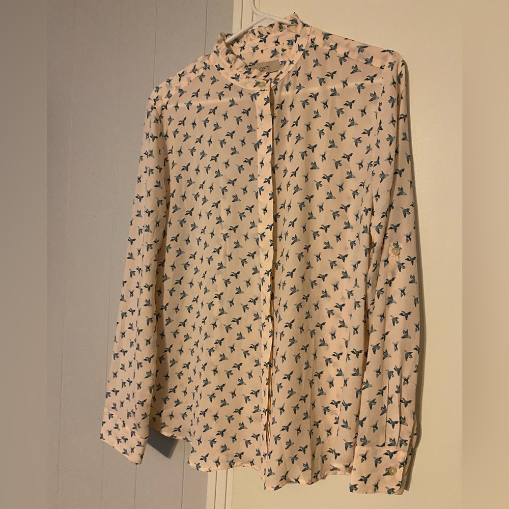 LOFT women’s dress shirt Cream and Blue birds Patterned Shirt